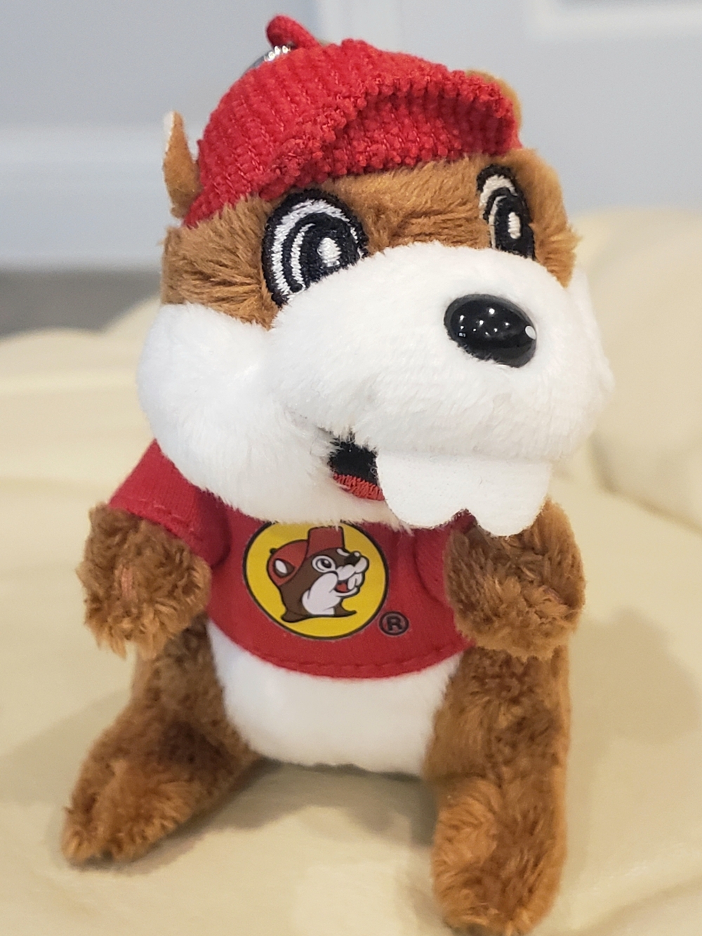 Buc-ee’s Beaver Cute Key Chain - Picture 6 of 9
